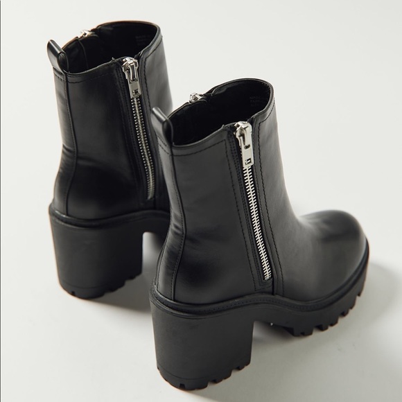 NWT Urban Outfitters Zip-Up boot black (8) - Picture 2 of 14